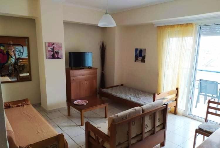 Stratos Family Apartments & Studios نيوس مارماراس الغرفة الصورة